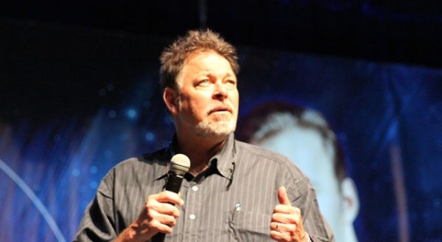 STLV 2011: Jonathan Frakes, Walter Koenig, Tim Russ, Rene Auberjonis, Nana Visitor, DS9 Aliens and More [Photos]