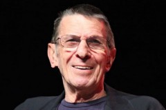 STLV 2011: Leonard Nimoy’s Final Vegas Appearance, Brent Spiner, Kate Mulgrew, Terry Farrell, Klingons & More