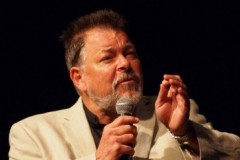 Report: Creation’s Chicago Star Trek Convention with Nimoy, Frakes, Spiner & More jonathan-frakes