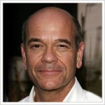 Voyager's Robert Picardo Discusses His New Christmas Album, 