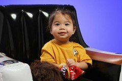Inflatable Captain’s Chair Now Available from ThinkGeek thinkgeek-captains-chair