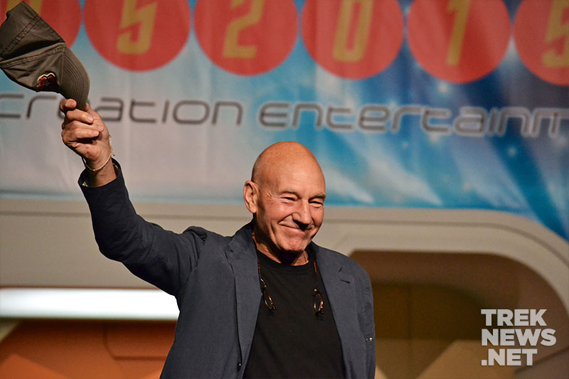 Patrick Stewart at the 2015 Las Vegas Star Trek Convention TREKNEWS