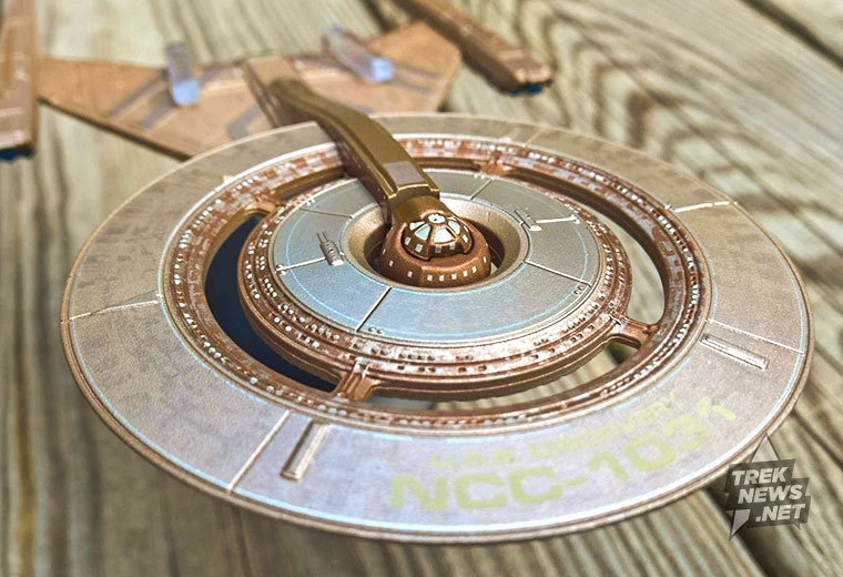 [REVIEW] The First STAR TREK DISCOVERY Ship Models Are Here... And We