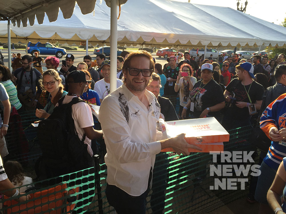 Bryan Fuller delivers Dunkin Donuts to fans at SDCC